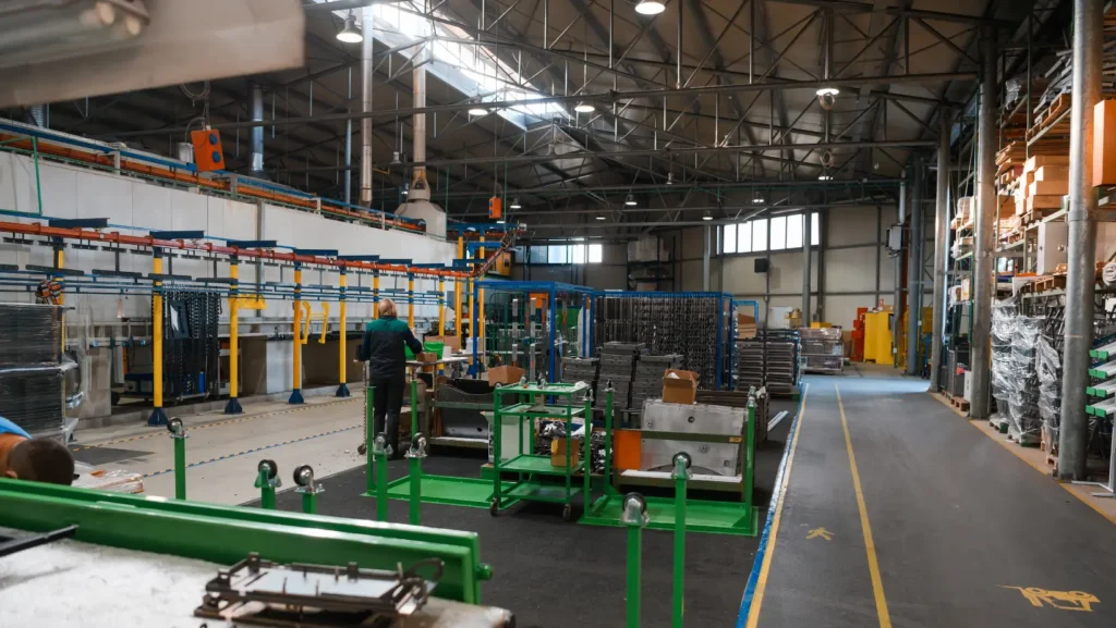 Gdzie znaleźć pracowników na produkcję paretti